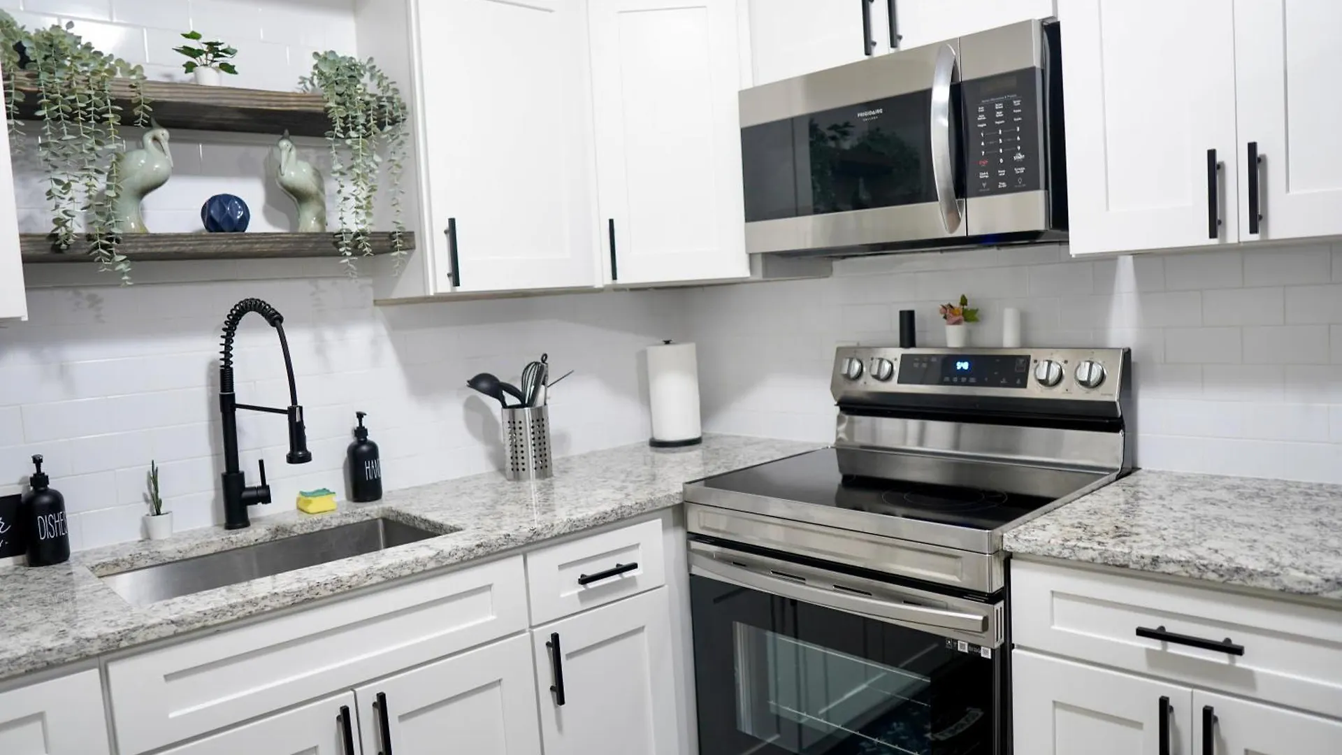 Jay'S Cozy Escape Apartman Tampa